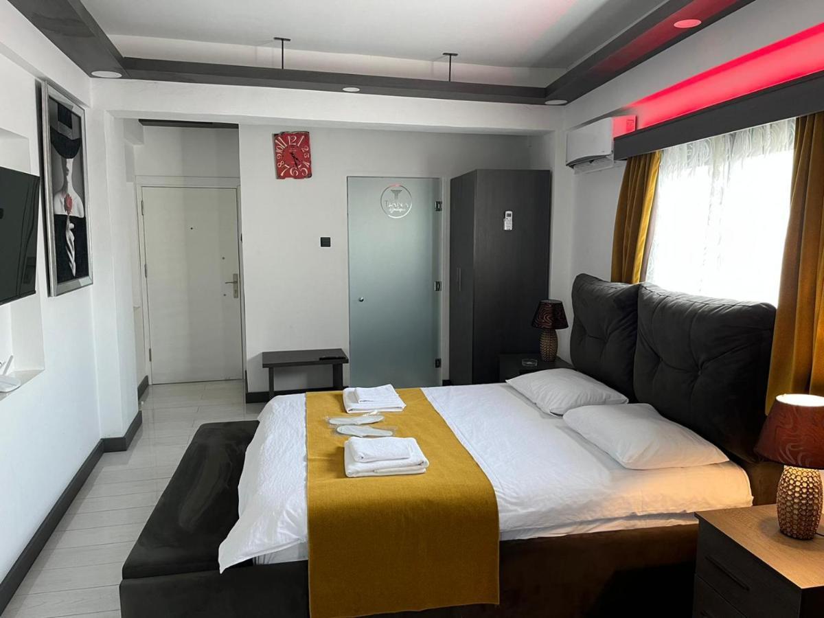 法马古斯塔Tiana Boutique公寓式酒店 外观 照片
